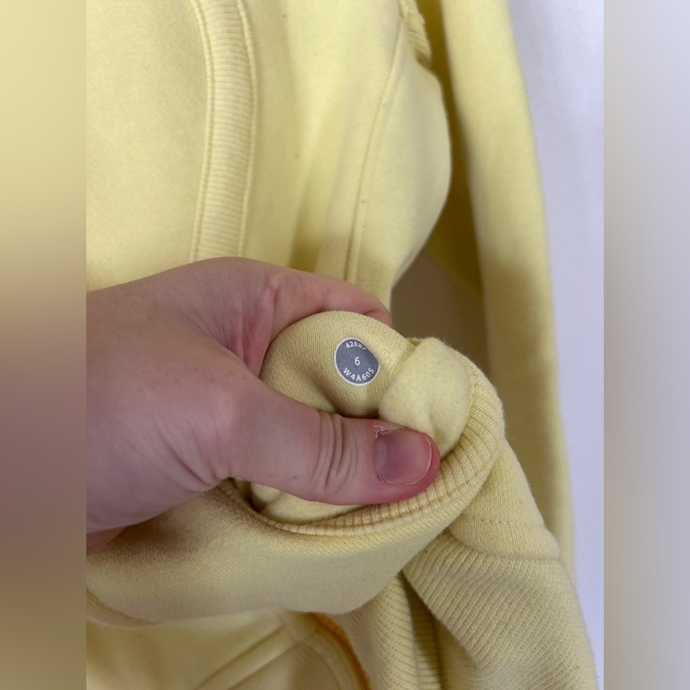 Lululemon Scuba Hoodie *Stretch (Lined Hood) Mellow Lemon Size 6 - Picture 2 of 5